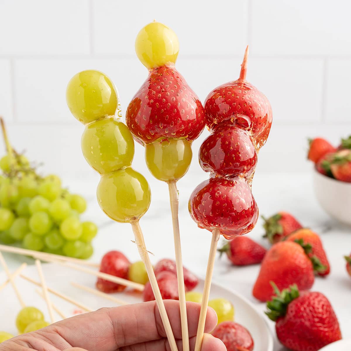 Sweet Skewered Fruit How to Make Tanghulu