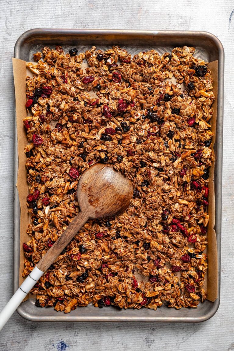 Easy Dark Chocolate Granola Recipe
