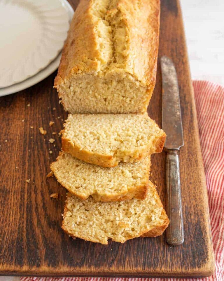 Amazing Banana Bread Recipe You'll Love