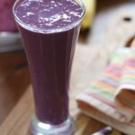 Easy Berry Banana Smoothie Recipe